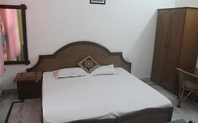 Holiday Home Rishikesh 2*