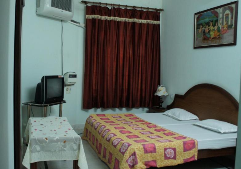 The Holiday Home Rishikesh Room photo